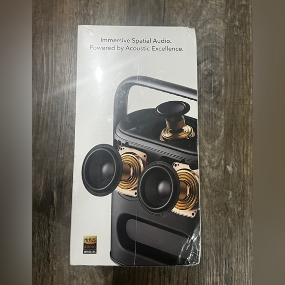 FINAL PRICE NEW Soundcore Motion X500 Bluetooth Speaker - Gray - Picture 7 of 10